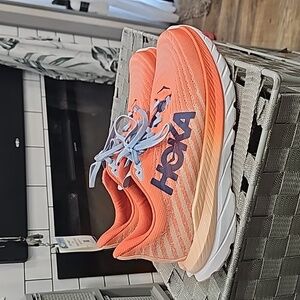 Hoka Mach 5